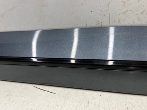 Listwa Skoda Superb 3 III sedan kombi SPORTLINE 15-24r. lewa tylna listwa dolna drzwi lewy tył 3v0853595a