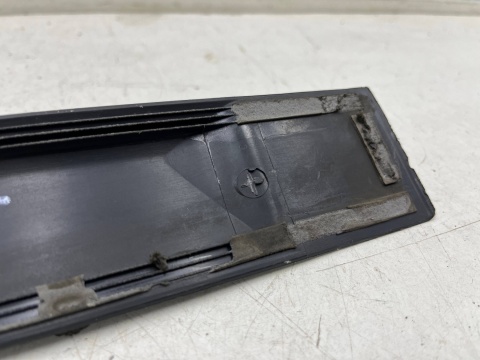 Listwa Volvo XC90 I 02-16r. LEWA tylna nakładka drzwi boczna lewy tył 09483887