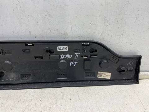 Listwa Volvo XC90 II LIFT 24r.-  PRAWA tylna dolna nakładka drzwi boczna prawy tył 3984657