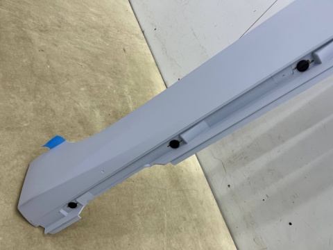 Nakładka progu Audi A6 C8 18-25r. NOWA prawa listwa progowa prawy próg zewnętrzny 4k0853856