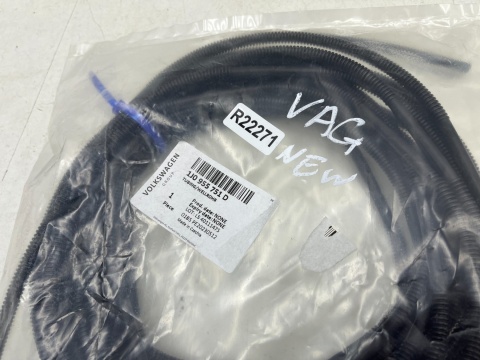 Przewód spryskiwaczy VW Volkswagen Audi Skoda Seat NOWA OE rura na płyn do szyb 1j0955751d