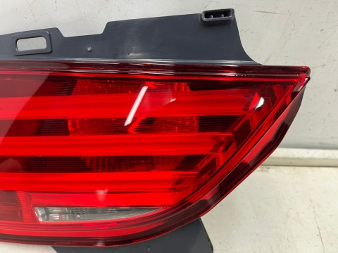 Lampa BMW F07 GT Gran Turismo 09-13r. lewa tylna w klapę bagażnika LED oryginalna EU 7199637