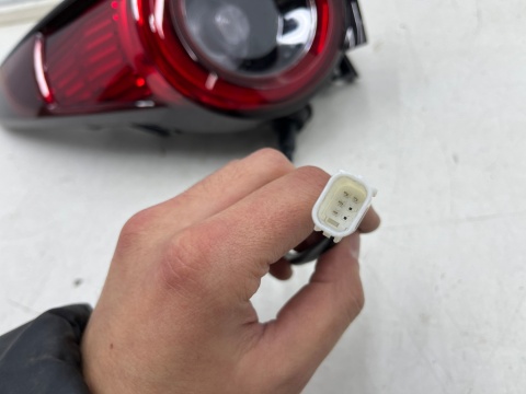 Lampa Mazda CX-30 CX30 2019r.- LEWA tylna w błotnik LED oryginalna lewy tył EUROPA