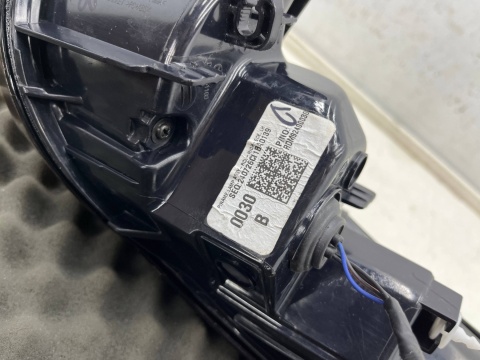 Lampa Mazda CX-30 CX30 2019r.- LEWA tylna w błotnik LED oryginalna lewy tył EUROPA