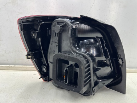 Lampa VW Polo V 6r 09-14r. NOWA prawa tylna w błotnik oryginalna prawy tył EUROPA