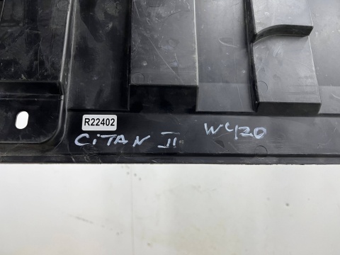 Osłona pod zderzak Mercedes Citan w420 21r.- przednia płyta dolna podwozia pod silnik przód a4208880300