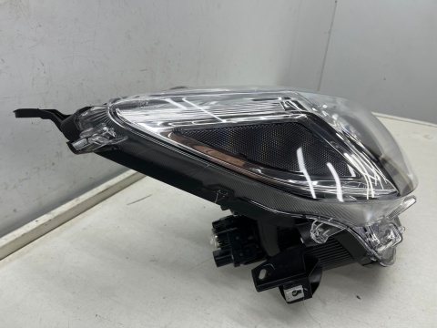 Lampa reflektor Mitsubishi Space Star LIFT 19-24r. prawa przednia ORYGINALNA Europa prawy przód 8301d446