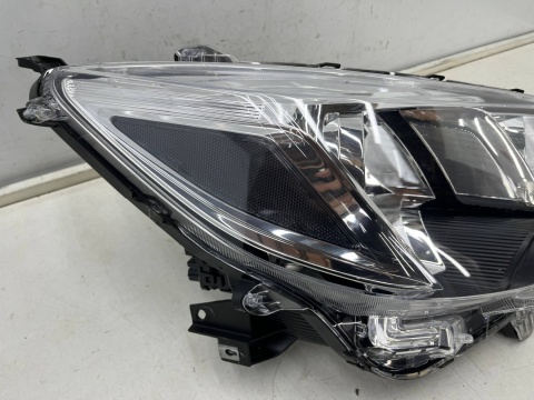 Lampa reflektor Mitsubishi Space Star LIFT 19-24r. prawa przednia ORYGINALNA Europa prawy przód 8301d446
