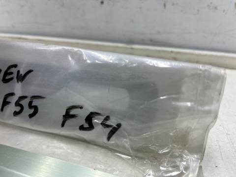 Nakładka progu Mini Cooper F55 5D Clubman F54 15-24r. NOWA lewa prawa przednia nakładka na listwe progową wewnętrzną z naklejką