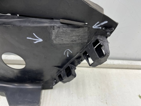 Osłona chłodnicy Mazda 3 IV BP 19r.- górna i dolna kierownica powietrza pasa przedniego wlot atrapy KPL bcka-507m1 bckc-50a21