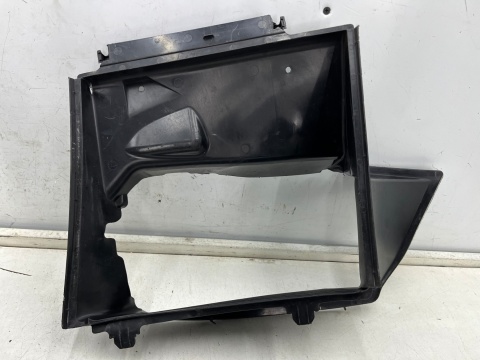 Osłona chłodnicy Porsche Panamera II 971 16-23r. lewy wlot kierownica powietrza intercoolera 971121333f