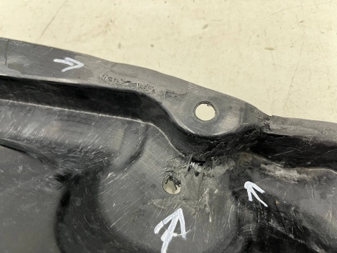 Osłona pod zderzak Mercedes GLC I w253 x253 15-22r. przednia płyta dolna podwozia pod silnik a2535200023