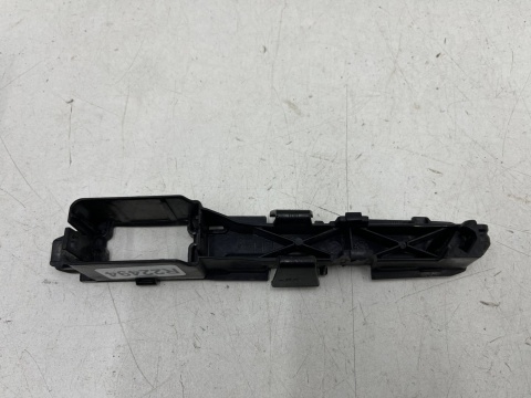 Ślizg BMW F07 13-17r. LIFT lewe mocowanie nakładki ozdobnej błotnika przedniego lewy przód 7336643