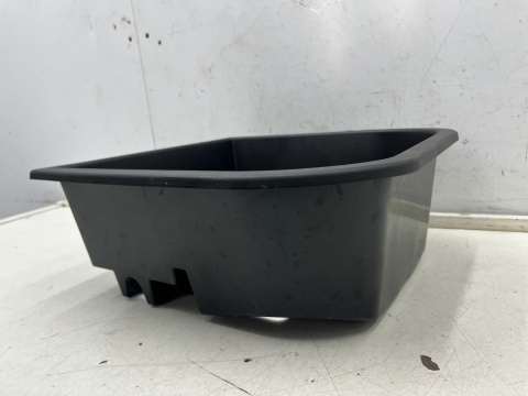 Wkład koła zapasowego Mitsubishi Space Star 12-24r. schowek na zestaw narzędzi bagażnika w kole zapasowym 7646a157zz