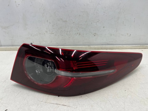 Lampa Mazda 3 IV BP SEDAN 19r.- prawa tylna w błotnik ORYGINALNA bcjh-51150