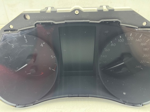 Licznik Nissan X-Trail III T32 Rogue 13-21r. AC 1.6 dCi diesel zegary obrotomierz prędkościomierz wskaźnik wyświetlacz