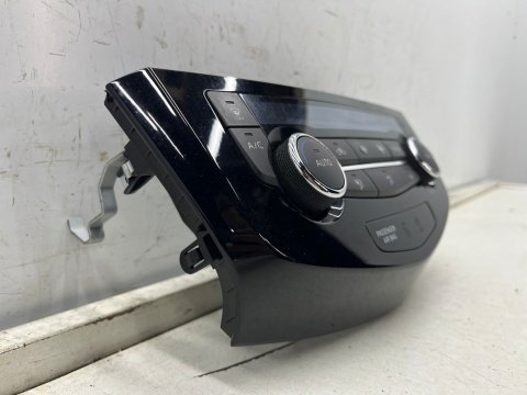 Panel klimatyzacji Nissan X-Trail III T32 Rogue Qashqai II j11 13-21r. sterowania nawiewem wentylacją climatronic 275004ea0a