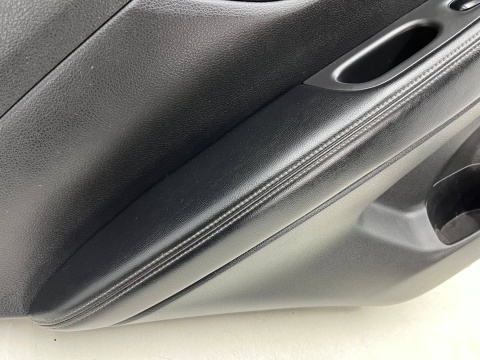 Tapicerka Nissan X-Trail III T32 Rogue 13-21r. lewy tylny boczek drzwi lewy tył