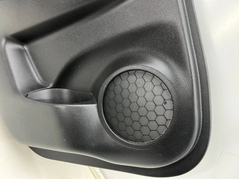 Tapicerka Nissan X-Trail III T32 Rogue 13-21r. lewy tylny boczek drzwi lewy tył