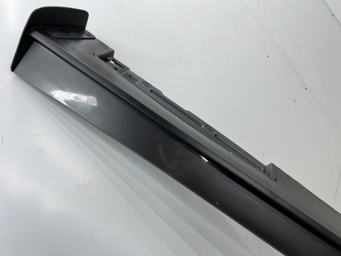 Listwa progowa Mazda 3 IV BP 18r.- lewa nakładka progu zewnętrzna lewy próg BCJH-51P51