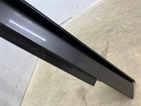 Listwa progowa Mazda 3 IV BP 18r.- lewa nakładka progu zewnętrzna lewy próg BCJH-51P51