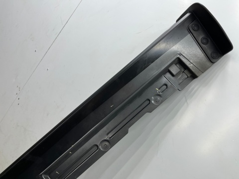 Listwa progowa Mazda 3 IV BP 18r.- lewa nakładka progu zewnętrzna lewy próg BCJH-51P51