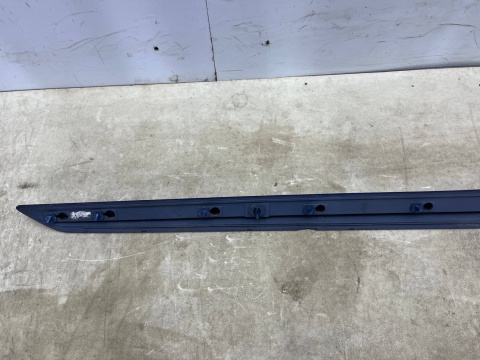 Listwa progowa Peugeot 308 II T9 GT Line 13-21r. prawa nakładka progu zewnętrzna oryginalna prawy próg 9806944677