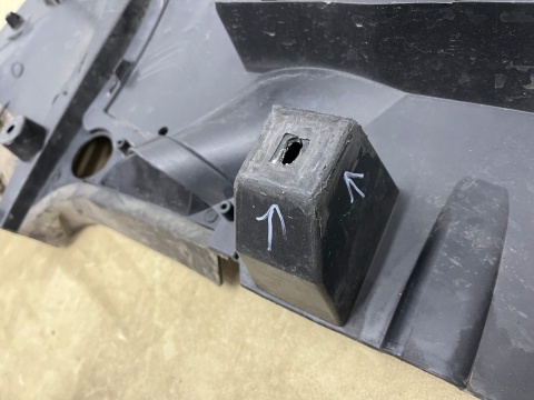 Osłona pod zderzak Citroen C4 III 20r.- przednia płyta dolna podwozia pod silnik 9834979980