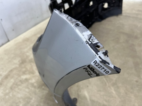 Zderzak przedni Mercedes W204 C-Klasa 07-11r. Przedlift przód 6XPDC A2048804140 zamiennik