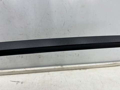 Listwa Kia Ceed 3 III Proceed III XCEED 18r.- prawa nakładka zgarniająca szyby przedniej czołowej zaślepka 86134-j7000