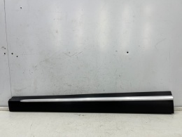 Listwa Mazda CX-3 CX3 14-21r. lewa przednia dolna nakładka drzwi lewy przód listewka srebrny połysk lewy przód d10e-51rb1