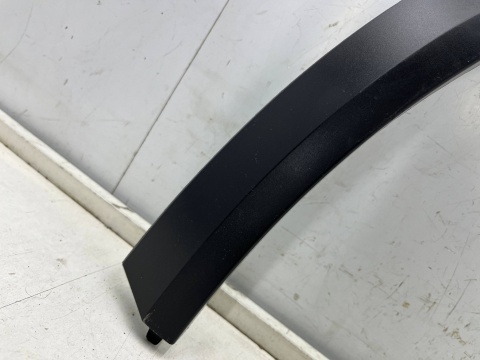 Listwa Opel Frontera 2024r.- PRAWY przedni rant nadkola błotnika nakładka prawy przód 9847643780