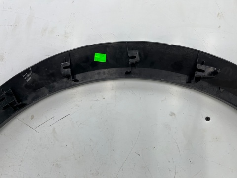 Listwa Opel Frontera 2024r.- PRAWY przedni rant nadkola błotnika nakładka prawy przód 9847643780