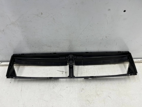 Osłona chłodnicy BMW 5 F10 F11 10-17r. dolna kierownica powietrza nakladka pasa przedniego dolny wlot 187798