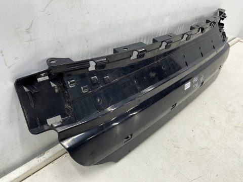 Ślizg BMW 5 F10 sedan 10-17r. tylny środkowy wspornik mocowanie zderzaka wzmocnienie 7331599