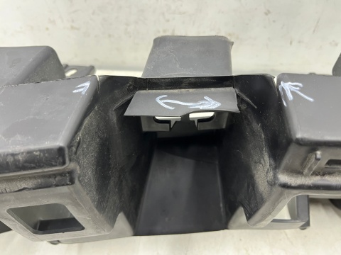 Ślizg Dacia Lodgy 12-21r. prawe tylne mocowanie zderzaka wspornik absorber prawy tył 850927534r