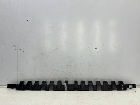 Ślizg Mercedes Vito w447 14r.- tylne środkowe mocowanie wspornik uchwyt zderzaka a4478850516