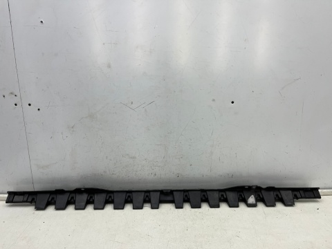 Ślizg Mercedes Vito w447 14r.- tylne środkowe mocowanie wspornik uchwyt zderzaka a4478850516