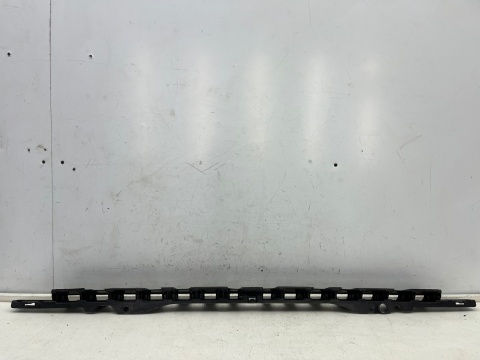 Ślizg Mercedes Vito w447 14r.- tylne środkowe mocowanie wspornik uchwyt zderzaka a4478850516