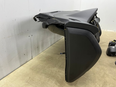 Deska rozdzielcza Nissan X-Trail III T32 Rogue 13-17r. kokpit konsola poduszki powietrzne AIRBAG komplet