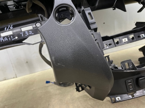 Deska rozdzielcza Nissan X-Trail III T32 Rogue 13-17r. kokpit konsola poduszki powietrzne AIRBAG komplet