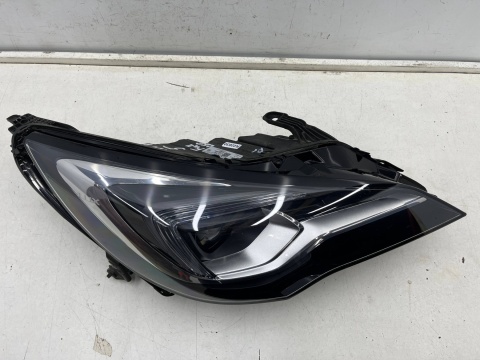 Lampa reflektor Opel Astra K 15-22r. prawa przednia INTELLI LUX FULL LED prawy przód Europa 39187261