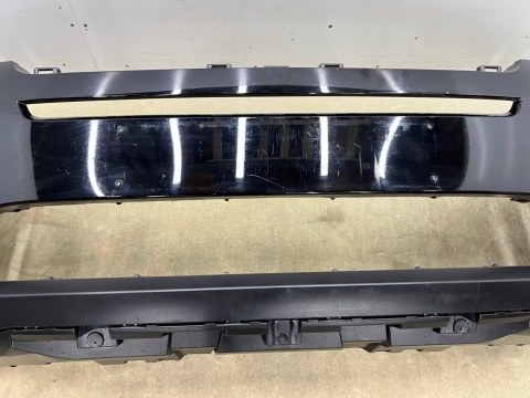 Zderzak przedni Land Rover Evoque L551 2 II 19r.- przód PDC K8D2-17F003