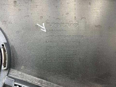 Zderzak przedni Volvo EX30 23r.- przód PDC 31345658