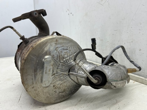 Katalizator Renault Qashqai Kadjar X-Trail Rogue Kadjar Qashqai 1.6 dCi 96 kW 130km R9M E 414 diesel oryginalny 208a06933r