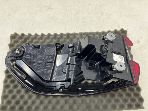 Lampa BMW X5 G05 przedlift 18-23r. prawa tylna LED w błotnik oryginalna prawy tył EUROPA 2sk.2418