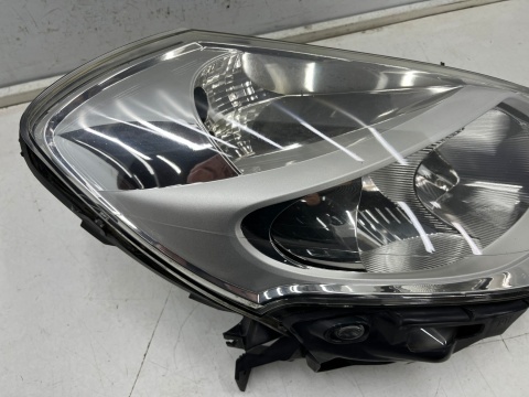 Lampa reflektor Renault Clio 3 III Lift 09-15r. prawa przednia zwykła prawy przód Europa oryginalna 8200892495