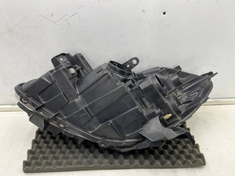 Lampa reflektor Renault Clio 3 III Lift 09-15r. prawa przednia zwykła prawy przód Europa oryginalna 8200892495