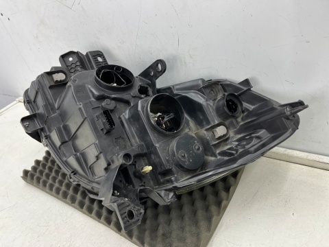 Lampa reflektor Renault Clio 3 III Lift 09-15r. prawa przednia zwykła prawy przód Europa oryginalna 8200892495