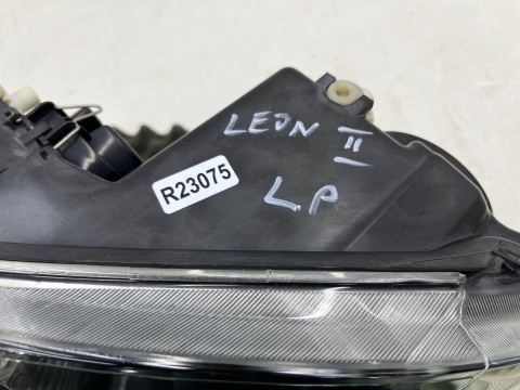 Lampa reflektor Seat Leon 2 II Toledo Altea przedlift 05-09r. lewa przednia zwykła lewy przód Europa oryginalna 5p1941005a